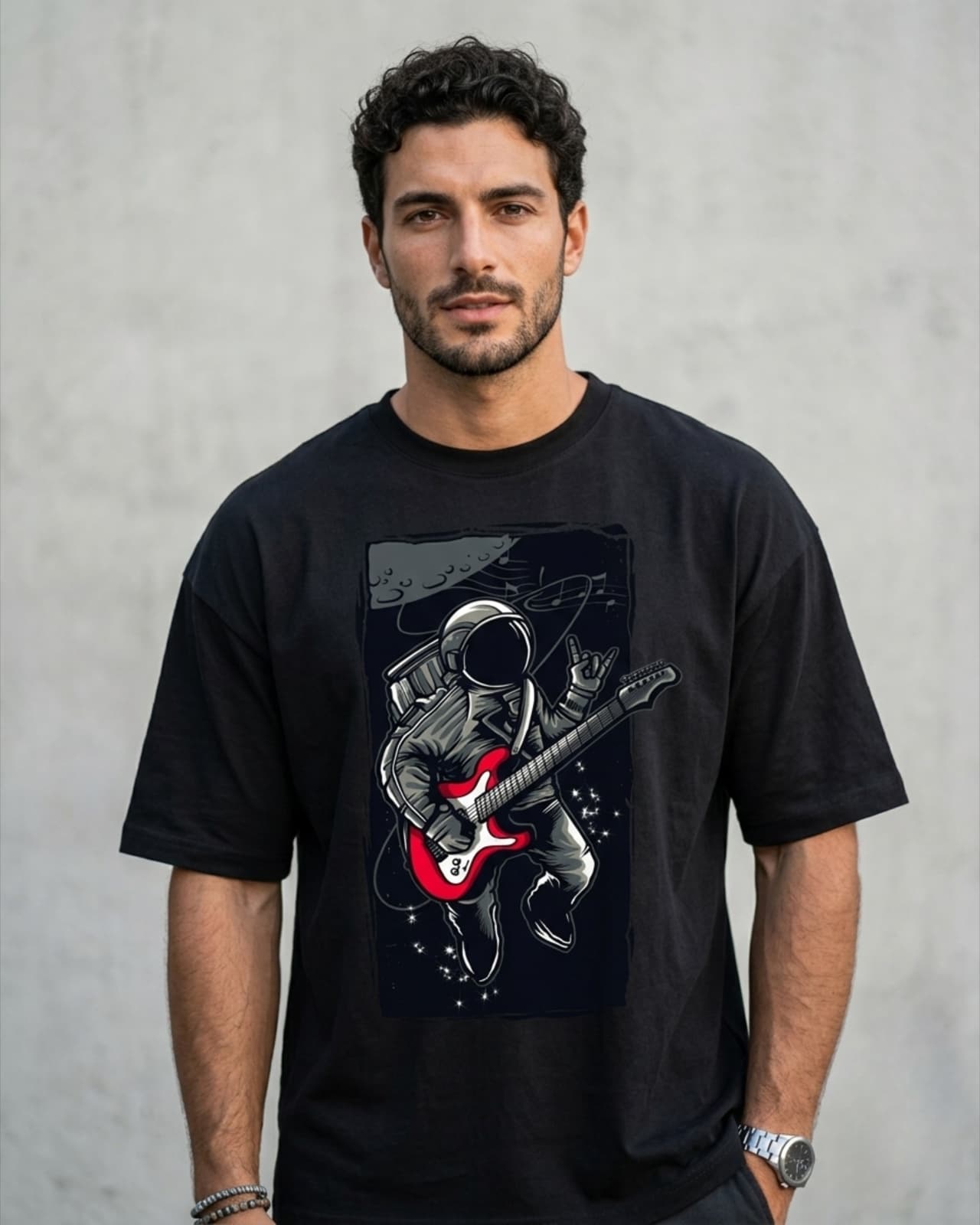 Cosmic Riff T-shirt in black
