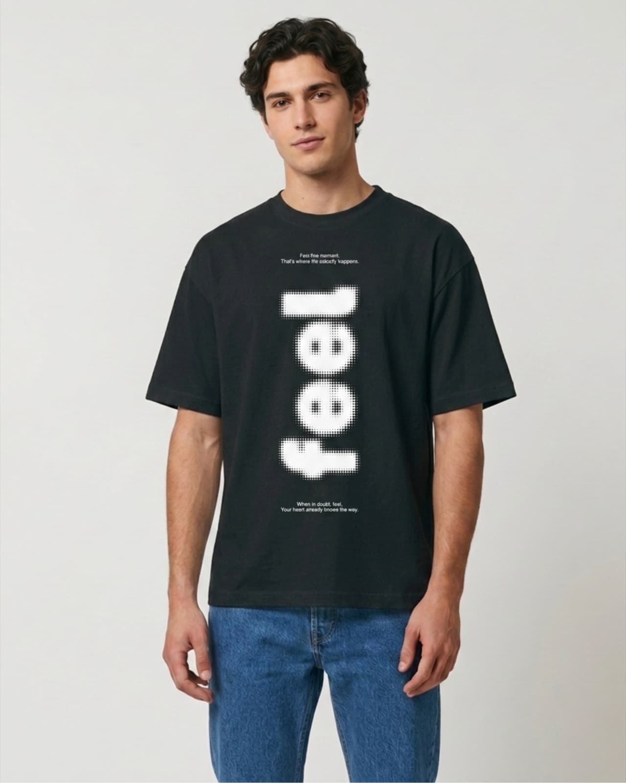 Feel T-shirt in black